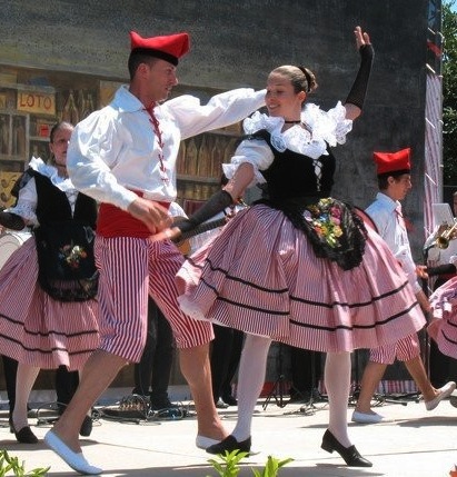Le Fête des Mai à Cimiez